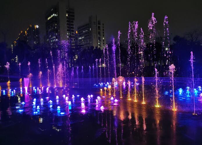 燈光在音樂(lè)噴泉中有哪些巧妙結(jié)合